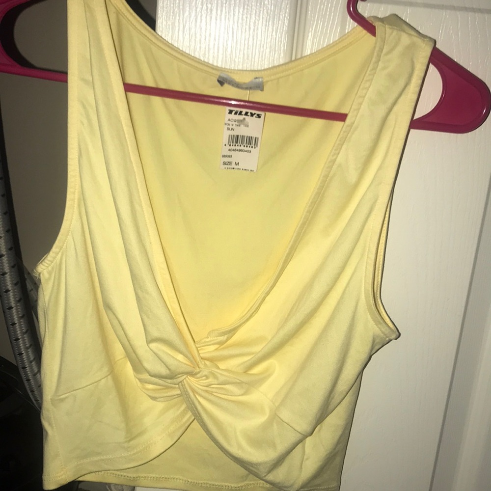 Yellow twist front tank